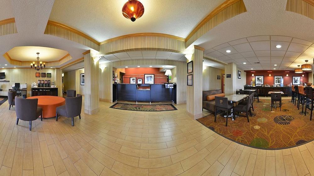 Hampton Inn Sturgis Екстериор снимка