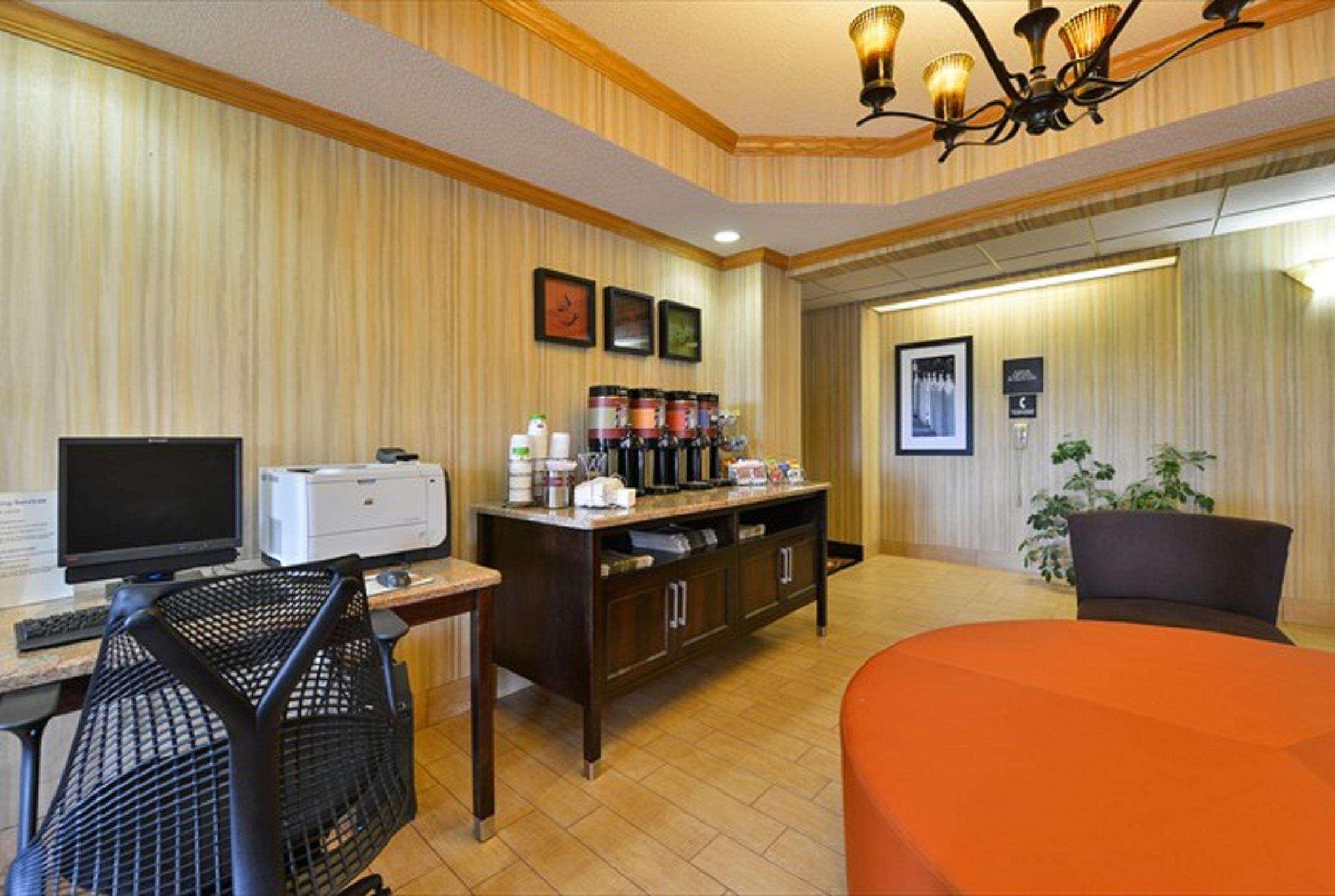 Hampton Inn Sturgis Екстериор снимка