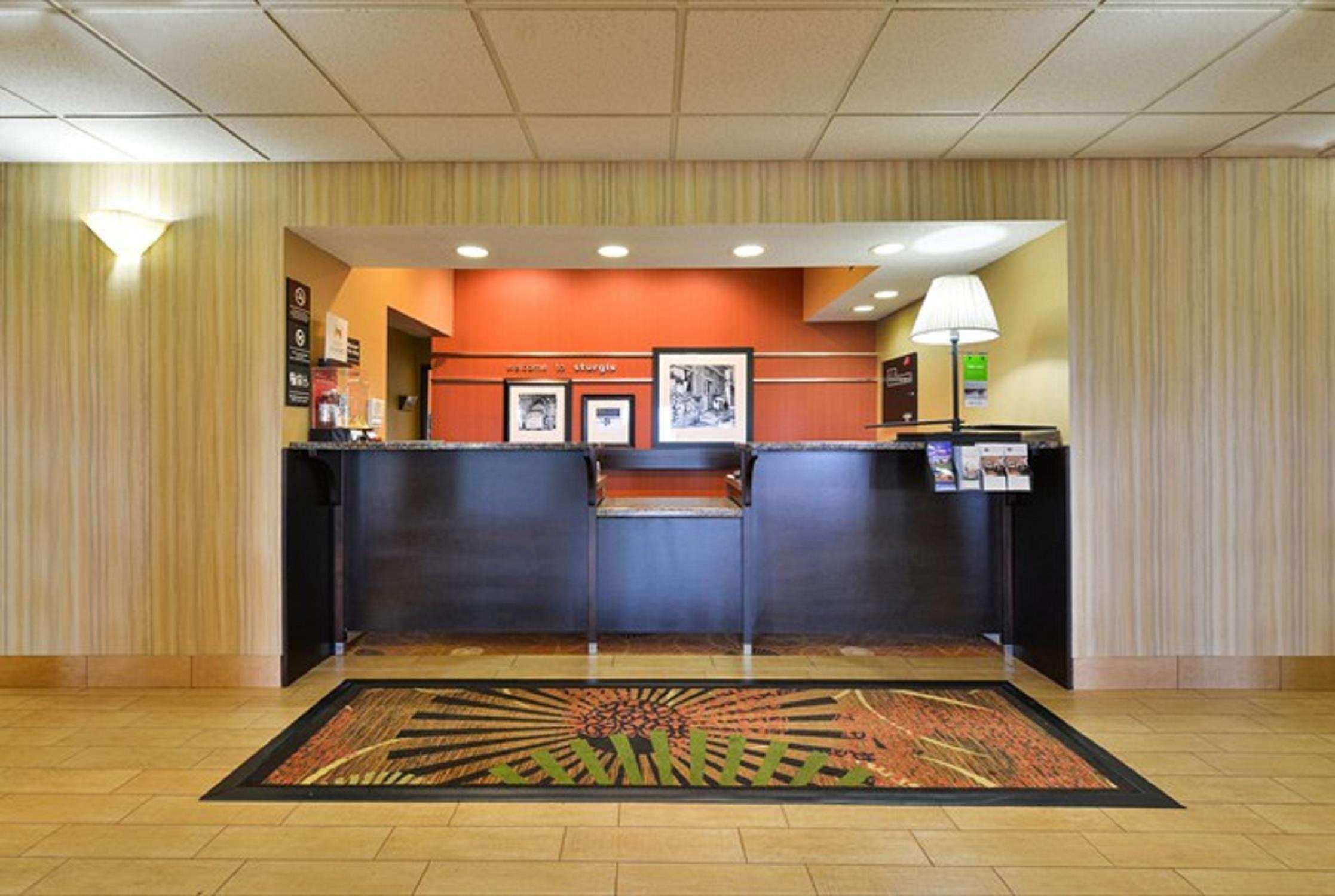 Hampton Inn Sturgis Екстериор снимка