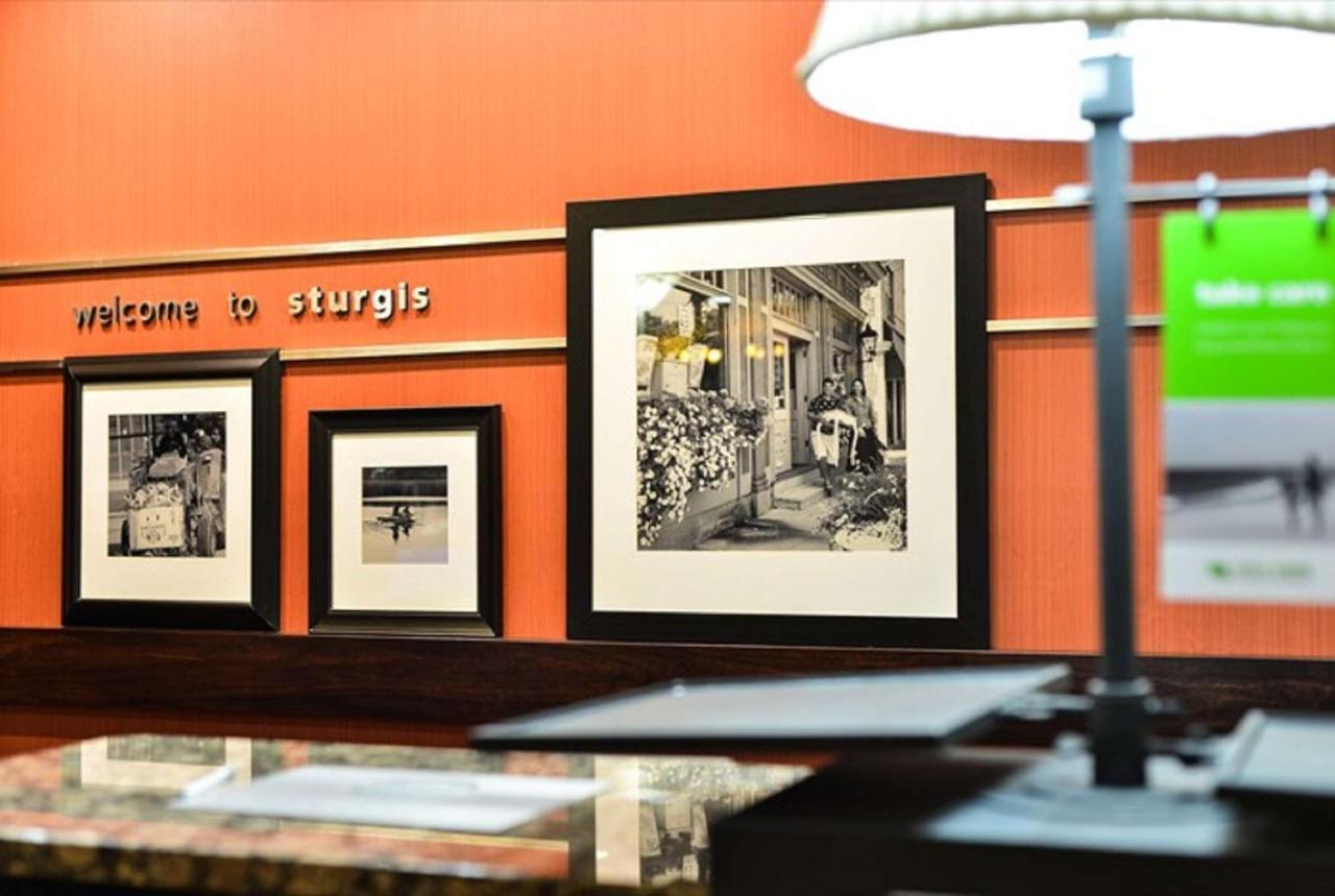 Hampton Inn Sturgis Екстериор снимка