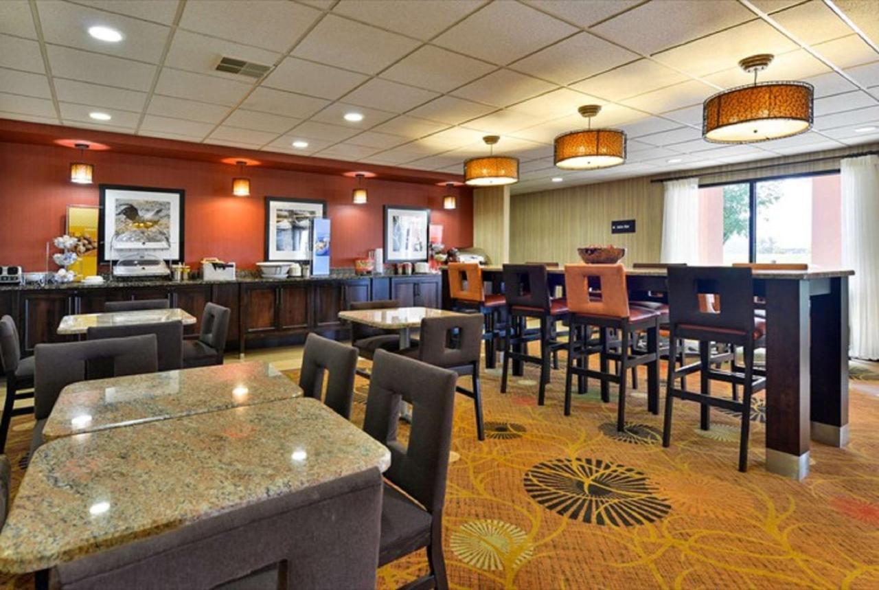 Hampton Inn Sturgis Екстериор снимка